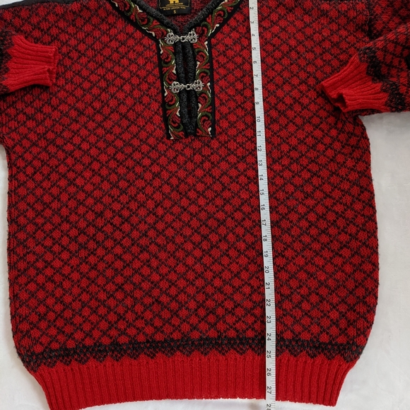 Vintage Volund Norwegian Pure New LambsWool Latch Front Elbow Patch Sweater - Picture 5 of 16